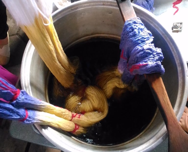 Kelas Tangan Rajin Februari : Hand Dye Yarn