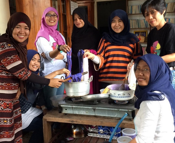 Kelas Tangan Rajin Februari : Hand Dye Yarn