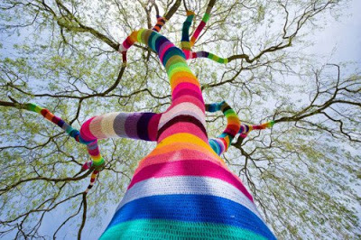 yarn bombing